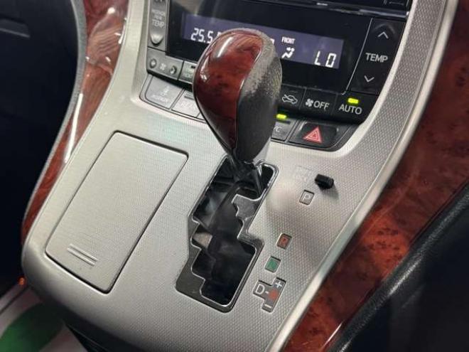 ヴェルファイア2.4 Z プラチナセレクション 4WD　夏冬タイヤ　両側Pスライド　Bluetooth 2400