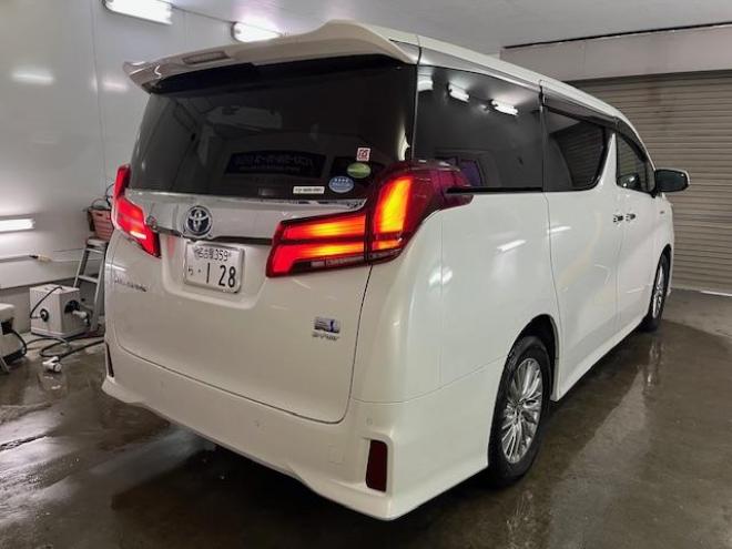 アルファードハイブリッドＳＲ　本州仕入　ワンオーナー　禁煙車　ＪＢＬサウンド　プリクラッシュ　レーダークルーズ　純正１７インチＡＷ　社外１６ＡＷ＋スタッドレスタイヤ付　純正ナビ（フルセグ地デジ　ＤＶＤ再生　Ｂｌｕｅｔｏｏｔｈ）＋バックカメラ　全方位カメラ　純正リアフリップダウンモニター　デジタルインナーミラー　両側パワースライドドア　パワーバックドア　純正ブラックレザーシート　電動オットマン　ＬＥＤヘッドライト　ドライブレコーダー 4WD 2500 5Dr