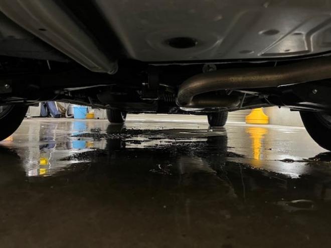 アルファードハイブリッドＳＲ　本州仕入　ワンオーナー　禁煙車　ＪＢＬサウンド　プリクラッシュ　レーダークルーズ　純正１７インチＡＷ　社外１６ＡＷ＋スタッドレスタイヤ付　純正ナビ（フルセグ地デジ　ＤＶＤ再生　Ｂｌｕｅｔｏｏｔｈ）＋バックカメラ　全方位カメラ　純正リアフリップダウンモニター　デジタルインナーミラー　両側パワースライドドア　パワーバックドア　純正ブラックレザーシート　電動オットマン　ＬＥＤヘッドライト　ドライブレコーダー 4WD 2500 5Dr