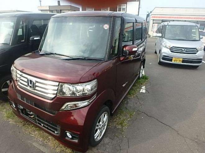 N-BOXカスタムG Lパッケージ 4WD　検9/6パワスラ夏冬タイヤアルミ 660