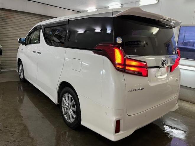 アルファードハイブリッドＳＲ　Ｃパッケージ　本州仕入　寒冷地仕様　禁煙車　ＪＢＬサウンド　プリクラッシュ　レーダークルーズ　社外１７インチＡＷ　社外１７ＡＷ＋スタッドレスタイヤ付　純正ナビ（フルセグ地デジ　ＤＶＤ再生　Ｂｌｕｅｔｏｏｔｈ）＋バックカメラ　両側パワースライドドア　パワーバックドア　純正ブラックレザーシート　２列目エグゼクティブシート　電動オットマン　ＬＥＤヘッドライト　ドライブレコーダー 2500 5Dr