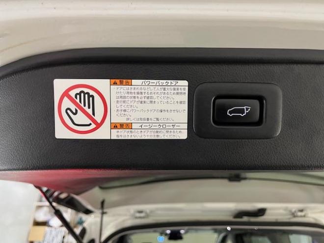 アルファードハイブリッドＳＲ　Ｃパッケージ　本州仕入　寒冷地仕様　禁煙車　ＪＢＬサウンド　プリクラッシュ　レーダークルーズ　社外１７インチＡＷ　社外１７ＡＷ＋スタッドレスタイヤ付　純正ナビ（フルセグ地デジ　ＤＶＤ再生　Ｂｌｕｅｔｏｏｔｈ）＋バックカメラ　両側パワースライドドア　パワーバックドア　純正ブラックレザーシート　２列目エグゼクティブシート　電動オットマン　ＬＥＤヘッドライト　ドライブレコーダー 2500 5Dr