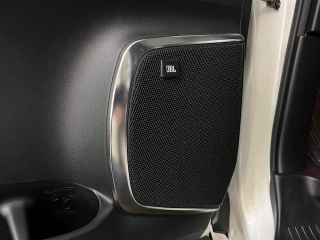アルファードハイブリッドＳＲ　Ｃパッケージ　本州仕入　寒冷地仕様　禁煙車　ＪＢＬサウンド　プリクラッシュ　レーダークルーズ　社外１７インチＡＷ　社外１７ＡＷ＋スタッドレスタイヤ付　純正ナビ（フルセグ地デジ　ＤＶＤ再生　Ｂｌｕｅｔｏｏｔｈ）＋バックカメラ　両側パワースライドドア　パワーバックドア　純正ブラックレザーシート　２列目エグゼクティブシート　電動オットマン　ＬＥＤヘッドライト　ドライブレコーダー 2500 5Dr