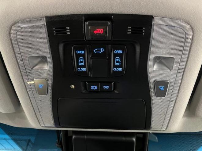 アルファードハイブリッドＳＲ　Ｃパッケージ　本州仕入　寒冷地仕様　禁煙車　ＪＢＬサウンド　プリクラッシュ　レーダークルーズ　社外１７インチＡＷ　社外１７ＡＷ＋スタッドレスタイヤ付　純正ナビ（フルセグ地デジ　ＤＶＤ再生　Ｂｌｕｅｔｏｏｔｈ）＋バックカメラ　両側パワースライドドア　パワーバックドア　純正ブラックレザーシート　２列目エグゼクティブシート　電動オットマン　ＬＥＤヘッドライト　ドライブレコーダー 2500 5Dr