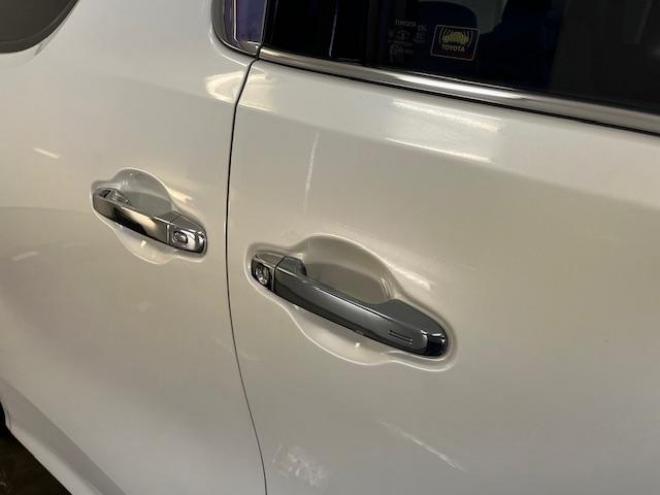 アルファードＳ　Ｃパッケージ後期型　本州仕入　禁煙車　プリクラッシュ　レーダークルーズ　レーントレーシング　純正１８インチＡＷ　社外１６ＡＷ＋スタッドレスタイヤ付　純正１０インチナビ（フルセグ地デジ　Ｂｌｕｅｔｏｏｔｈ）＋バックカメラ　純正１２．１インチリアフリップダウンモニター　両側パワースライドドア　パワーバックドア　純正ブラックレザーシート　電動オットマン　ＬＥＤヘッドライト　純正ドライブレコーダー　ステアリングヒーター　シートヒーター＆クーラー　ＥＴＣ 4WD 2500 5Dr