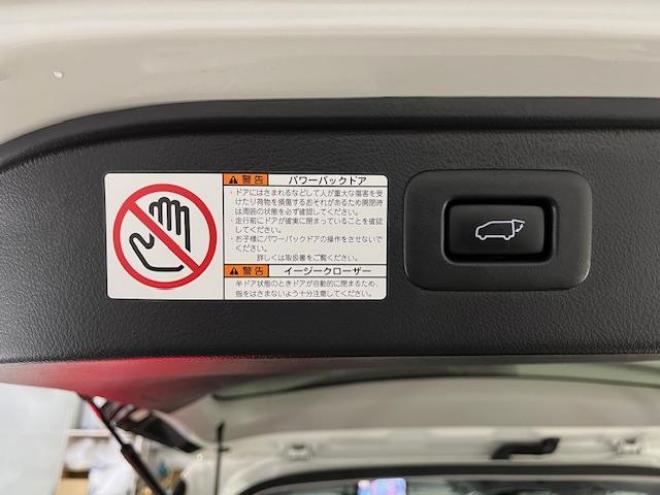 アルファードＳ　Ｃパッケージ後期型　本州仕入　禁煙車　プリクラッシュ　レーダークルーズ　レーントレーシング　純正１８インチＡＷ　社外１６ＡＷ＋スタッドレスタイヤ付　純正１０インチナビ（フルセグ地デジ　Ｂｌｕｅｔｏｏｔｈ）＋バックカメラ　純正１２．１インチリアフリップダウンモニター　両側パワースライドドア　パワーバックドア　純正ブラックレザーシート　電動オットマン　ＬＥＤヘッドライト　純正ドライブレコーダー　ステアリングヒーター　シートヒーター＆クーラー　ＥＴＣ 4WD 2500 5Dr