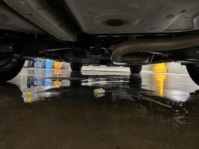 アルファードＳ　Ｃパッケージ後期型　本州仕入　禁煙車　プリクラッシュ　レーダークルーズ　レーントレーシング　純正１８インチＡＷ　社外１６ＡＷ＋スタッドレスタイヤ付　純正１０インチナビ（フルセグ地デジ　Ｂｌｕｅｔｏｏｔｈ）＋バックカメラ　純正１２．１インチリアフリップダウンモニター　両側パワースライドドア　パワーバックドア　純正ブラックレザーシート　電動オットマン　ＬＥＤヘッドライト　純正ドライブレコーダー　ステアリングヒーター　シートヒーター＆クーラー　ＥＴＣ 4WD 2500 5Dr