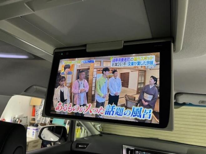アルファードＳ　Ｃパッケージ後期型　本州仕入　禁煙車　プリクラッシュ　レーダークルーズ　レーントレーシング　純正１８インチＡＷ　社外１６ＡＷ＋スタッドレスタイヤ付　純正１０インチナビ（フルセグ地デジ　Ｂｌｕｅｔｏｏｔｈ）＋バックカメラ　純正１２．１インチリアフリップダウンモニター　両側パワースライドドア　パワーバックドア　純正ブラックレザーシート　電動オットマン　ＬＥＤヘッドライト　純正ドライブレコーダー　ステアリングヒーター　シートヒーター＆クーラー　ＥＴＣ 4WD 2500 5Dr