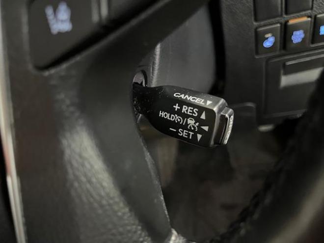 アルファードＳ　Ｃパッケージ後期型　本州仕入　禁煙車　プリクラッシュ　レーダークルーズ　レーントレーシング　純正１８インチＡＷ　社外１６ＡＷ＋スタッドレスタイヤ付　純正１０インチナビ（フルセグ地デジ　Ｂｌｕｅｔｏｏｔｈ）＋バックカメラ　純正１２．１インチリアフリップダウンモニター　両側パワースライドドア　パワーバックドア　純正ブラックレザーシート　電動オットマン　ＬＥＤヘッドライト　純正ドライブレコーダー　ステアリングヒーター　シートヒーター＆クーラー　ＥＴＣ 4WD 2500 5Dr