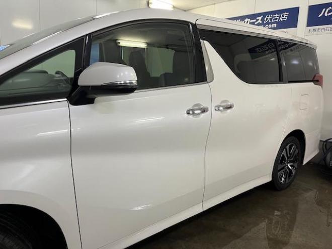 アルファードＳ　Ｃパッケージ後期型　本州仕入　禁煙車　プリクラッシュ　レーダークルーズ　レーントレーシング　純正１８インチＡＷ　社外１６ＡＷ＋スタッドレスタイヤ付　純正１０インチナビ（フルセグ地デジ　Ｂｌｕｅｔｏｏｔｈ）＋バックカメラ　純正１２．１インチリアフリップダウンモニター　両側パワースライドドア　パワーバックドア　純正ブラックレザーシート　電動オットマン　ＬＥＤヘッドライト　純正ドライブレコーダー　ステアリングヒーター　シートヒーター＆クーラー　ＥＴＣ 4WD 2500 5Dr