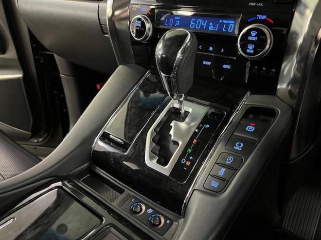 アルファードＳ　Ｃパッケージ後期型　本州仕入　禁煙車　プリクラッシュ　レーダークルーズ　レーントレーシング　純正１８インチＡＷ　社外１６ＡＷ＋スタッドレスタイヤ付　純正ナビ（Ｍｉｒａｃａｓｔ　Ｂｌｕｅｔｏｏｔｈ）＋バックカメラ　両側パワースライドドア　パワーバックドア　純正ブラックレザーシート　電動オットマン　三眼ＬＥＤヘッドライト　前後ドライブレコーダー　ステアリングヒーター　シートヒーター＆クーラー　ＥＴＣ 4WD 2500 5Dr