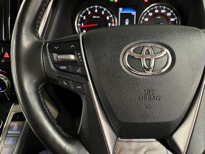 アルファードＳ　Ｃパッケージ後期型　本州仕入　禁煙車　プリクラッシュ　レーダークルーズ　レーントレーシング　純正１８インチＡＷ　社外１６ＡＷ＋スタッドレスタイヤ付　純正ナビ（Ｍｉｒａｃａｓｔ　Ｂｌｕｅｔｏｏｔｈ）＋バックカメラ　両側パワースライドドア　パワーバックドア　純正ブラックレザーシート　電動オットマン　三眼ＬＥＤヘッドライト　前後ドライブレコーダー　ステアリングヒーター　シートヒーター＆クーラー　ＥＴＣ 4WD 2500 5Dr
