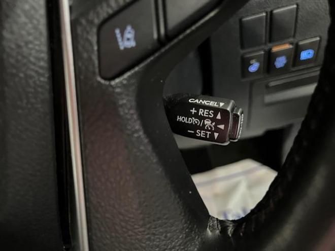 アルファードＳ　Ｃパッケージ後期型　本州仕入　禁煙車　プリクラッシュ　レーダークルーズ　レーントレーシング　純正１８インチＡＷ　社外１６ＡＷ＋スタッドレスタイヤ付　純正ナビ（Ｍｉｒａｃａｓｔ　Ｂｌｕｅｔｏｏｔｈ）＋バックカメラ　両側パワースライドドア　パワーバックドア　純正ブラックレザーシート　電動オットマン　三眼ＬＥＤヘッドライト　前後ドライブレコーダー　ステアリングヒーター　シートヒーター＆クーラー　ＥＴＣ 4WD 2500 5Dr