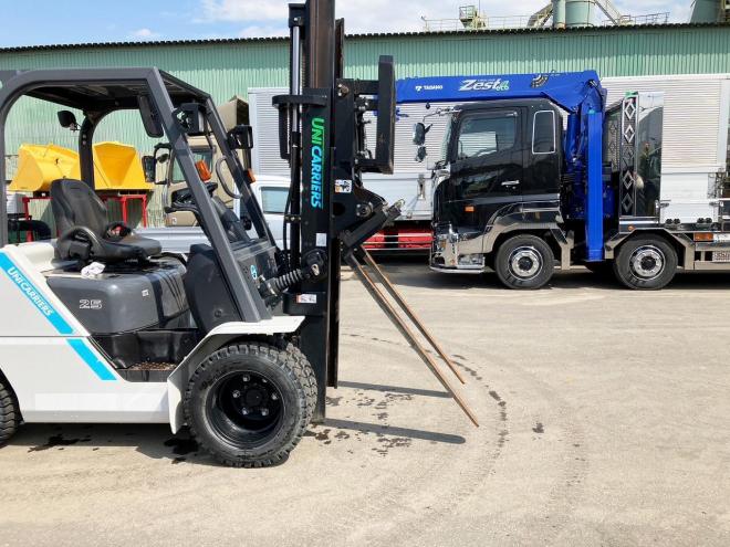 フォークリフト三菱　中古　FHD25T5