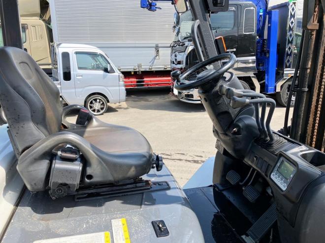 フォークリフト三菱　中古　FHD25T5