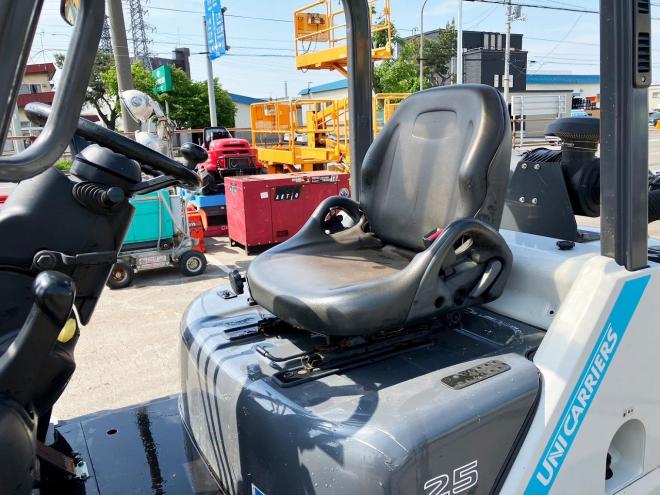 フォークリフト三菱　中古　FHD25T5