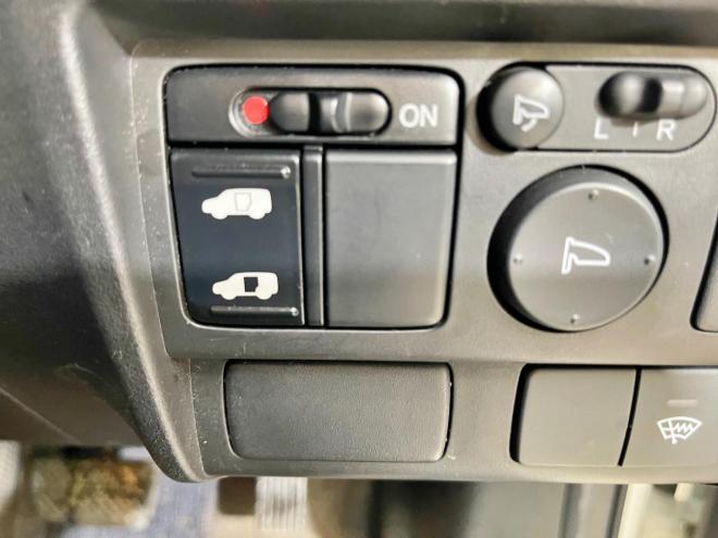 フリード1.5Gジャストセレクション 4WD 5年保証 パワスラ 寒冷地仕様