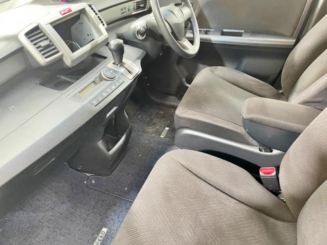 フリード1.5Gジャストセレクション 4WD 5年保証 パワスラ 寒冷地仕様