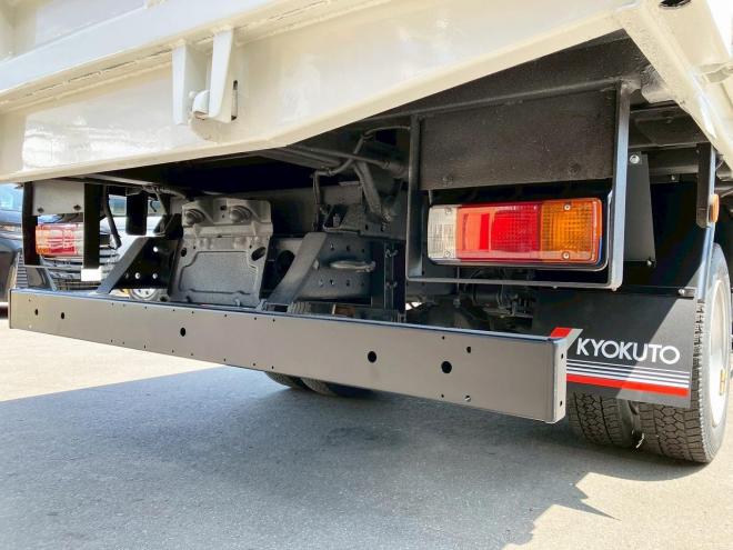 デュトロ中古　ワイドファームダンプ　4WD　小型トラック