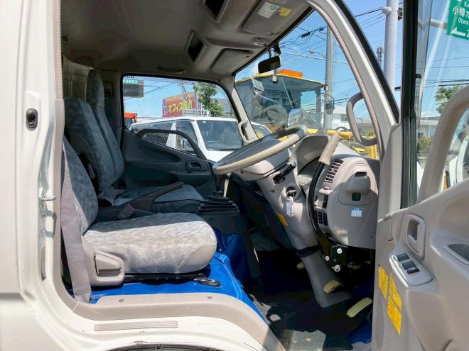デュトロ中古　ワイドファームダンプ　4WD　小型トラック