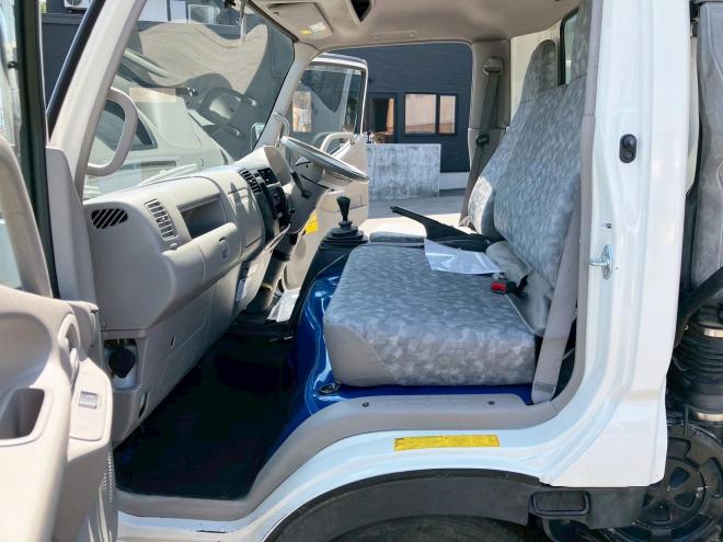 デュトロ中古　ワイドファームダンプ　4WD　小型トラック