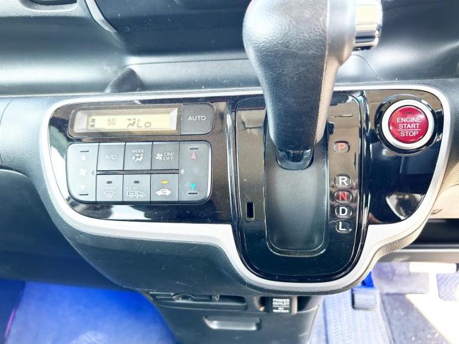 N-BOX660GターボSSパッケージ 4WD　ローンが不安な方＜優遇ローン＞　寒冷地仕様　純正ナビ　フルセグTV　ETC