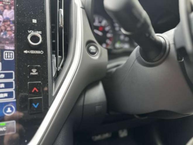 クロストレック2.0 リミテッド 4WD　ワンオーナー/純正ナビ/Bカメラ/Sヒーター 2000