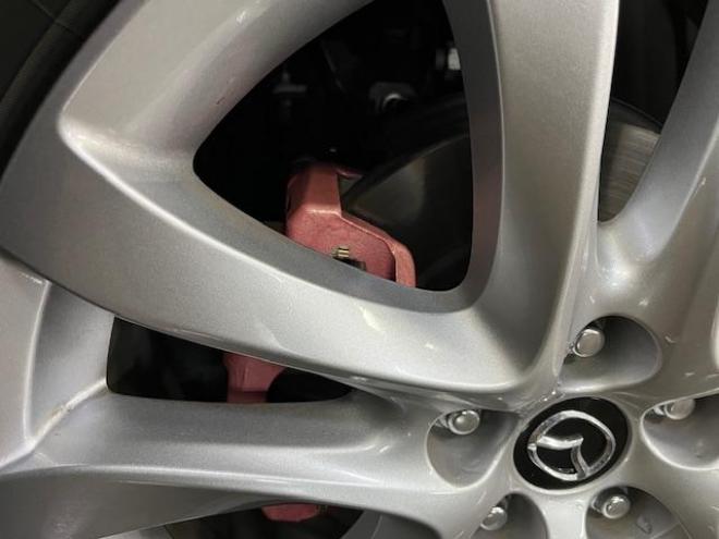アテンザワゴンＸＤ　プロアクティブ　本州仕入　禁煙車　セーフティクルーズＰＫＧ　スカイアクティブディーゼルターボ　純正１９インチＡＷ　社外１７ＡＷ＋スタッドレスタイヤ付　純正ナビ（地デジ　ＤＶＤ再生　Ｂｌｕｅｔｏｏｔｈ）＋バックカメラ　ＢＯＳＥサウンド　レッド＆ブラックコンビシートカバー　衝突軽減ブレーキ　レーダークルーズコントロール　ブラインドスポット　車線逸脱警報　ＬＥＤヘッドライト　アドバンスキー　横滑り防止装置　ＥＴＣ 4WD 2200 5Dr