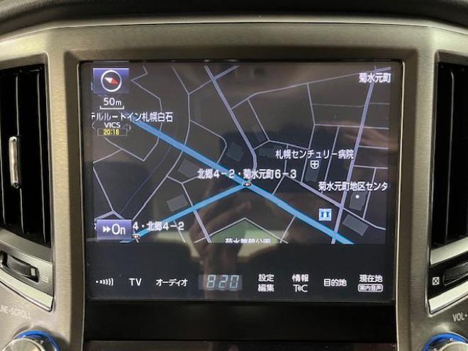 クラウンハイブリッドロイヤルサルーン　Ｆｏｕｒ　後期型　本州仕入　ワンオーナー　寒冷地仕様　禁煙車　ＷＡＫＯＳバリアスコーティング済　純正１６インチＡＷ　社外１６ＡＷ＋スタッドレスタイヤ付　純正ナビ（フルセグ地デジ　ＤＶＤ再生　Ｂｌｕｅｔｏｏｔｈ対応）＋バックカメラ　プリクラッシュセーフティ　レーダークルーズコントロール　フロントガラス熱線　ステアリングヒーター　ミラーヒーター　両席パワーシート　タイミングチェーン車　純正ＬＥＤヘッドライト＆フォグ　横滑り防止装置　ＥＴＣ 4WD 2500 4Dr