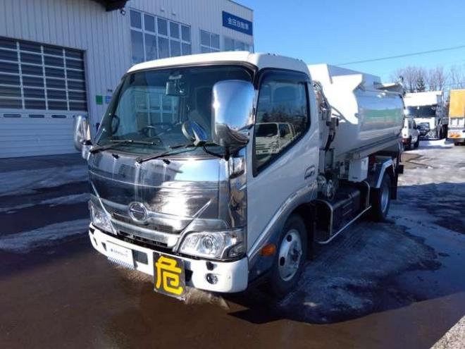 デュトロタンクローリー　2KG-XZU685M 極東開発工業　 4WD 4000