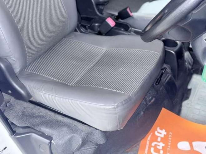 ライトエースバン1.5 DX 4WD　下廻防錆TVナビ夏冬タイヤ 1500