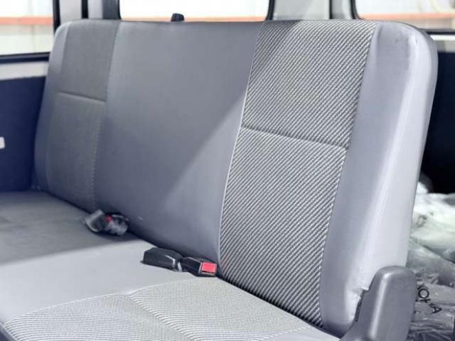 ライトエースバン1.5 DX 4WD　下廻防錆TVナビ夏冬タイヤ 1500
