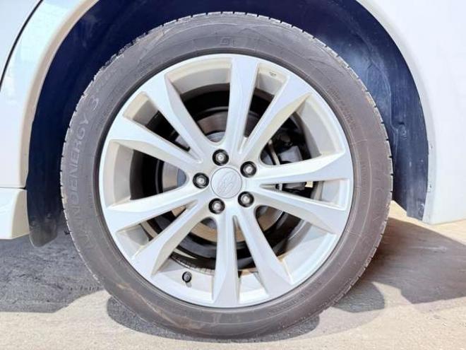 レガシィワゴン2.5 i アイサイト 4WD　下廻防錆TVナビBカメETC 2500