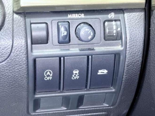 レガシィワゴン2.5 i アイサイト 4WD　下廻防錆TVナビBカメETC 2500