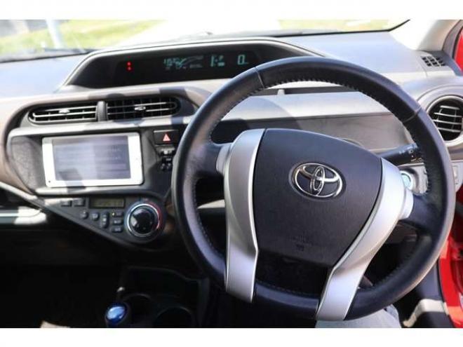 アクア1.5 G　検2年　自社　ローンカノウ　TV　ナビ 2WD 1500