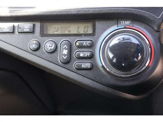 アクア1.5 G　検2年　自社　ローンカノウ　TV　ナビ 2WD 1500