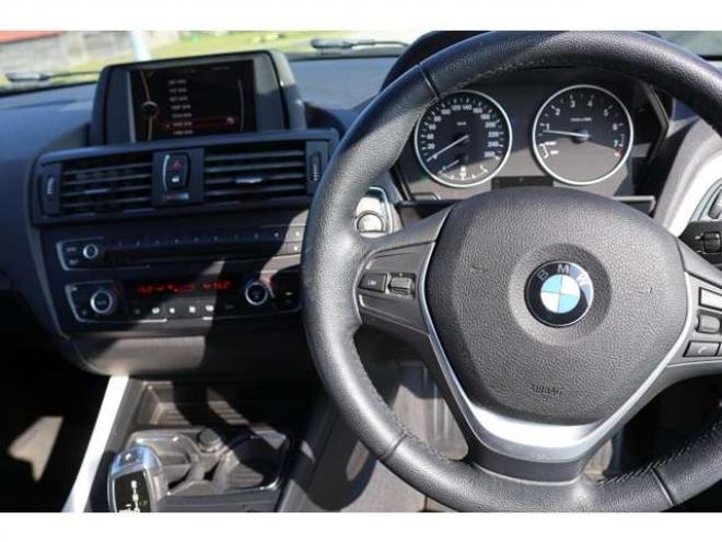 BMW1シリーズ 120i　検2年　自社　ローンカノウ　ターボ 正規輸入車 2WD 1600