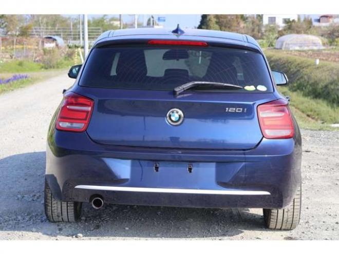 BMW1シリーズ 120i　検2年　自社　ローンカノウ　ターボ 正規輸入車 2WD 1600