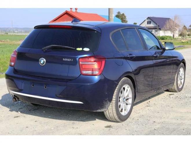 BMW1シリーズ 120i　検2年　自社　ローンカノウ　ターボ 正規輸入車 2WD 1600