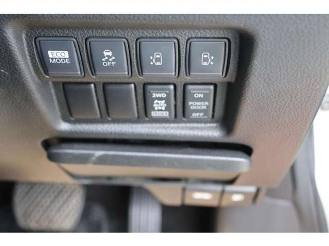 エルグランド2.5 250ハイウェイスター 4WD　検2年　自社　ローンカノウ　両側電スラ 2500