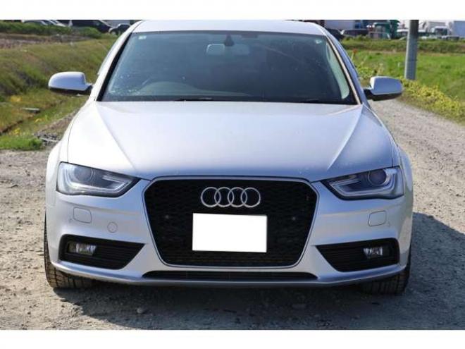 アウディA4 2.0 TFSI クワトロ 4WD　検2年　自社　ローンカノウ　バックカメラ 正規輸入車 2000
