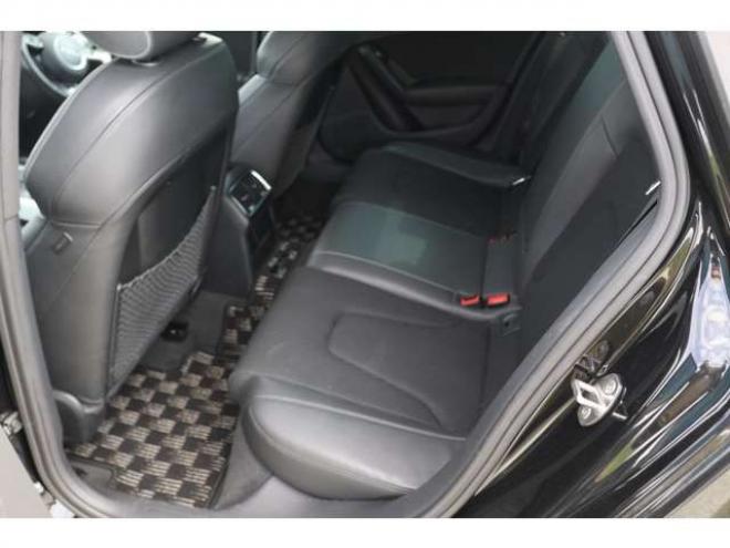アウディA4 2.0 TFSI クワトロ Sラインパッケージ 4WD　検2年　自社　ローンカノウ 正規輸入車 2000