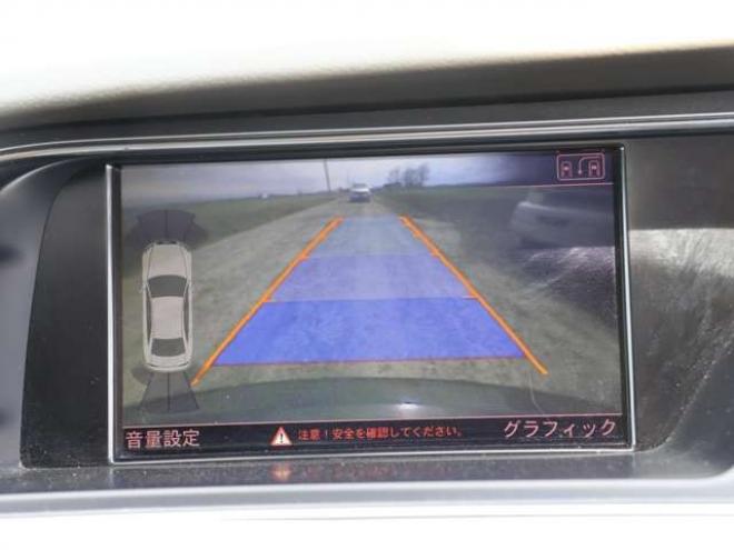 アウディA5スポーツバック 2.0 TFSI クワトロ 4WD　検R9/1　自社　ローンカノウ 正規輸入車 2000