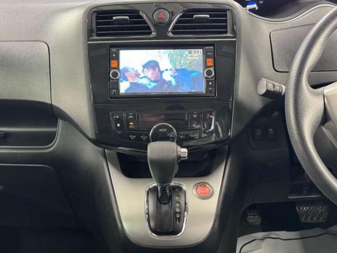 セレナ2.0 20X 4WD　ナビ　TV　Bカメラ　Bluetooth　Pスライド 2000
