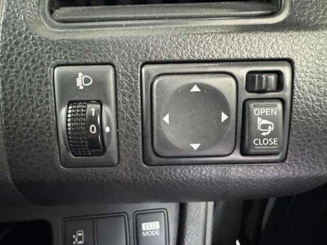 セレナ2.0 20X 4WD　ナビ　TV　Bカメラ　Bluetooth　Pスライド 2000