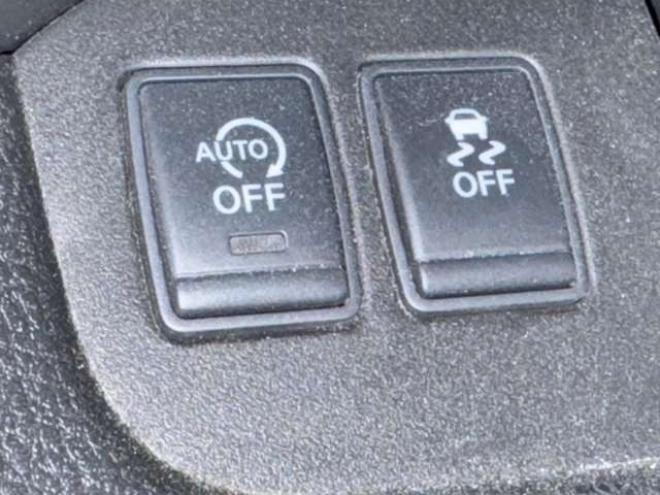 セレナ2.0 20X 4WD　ナビ　TV　Bカメラ　Bluetooth　Pスライド 2000