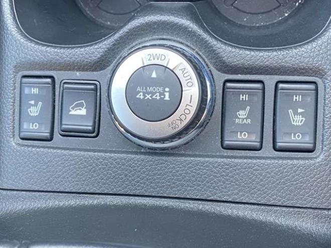 エクストレイル2.0 20X ハイブリッド 4WD　 2000