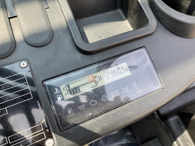 フォークリフトトヨタ　中古　8FD25　ヒンジ付