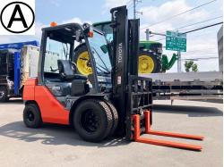 フォークリフト  トヨタ　中古　8FD25　ヒンジ付 トヨタ　中古　8FD25　ヒンジ付