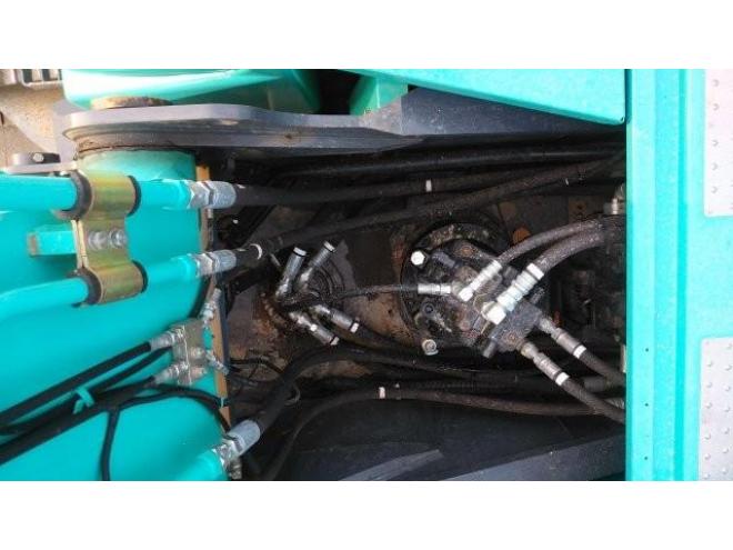 バックホーSK200-10